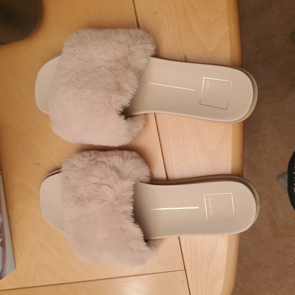 Dolce Vita Cream Slide Sandals